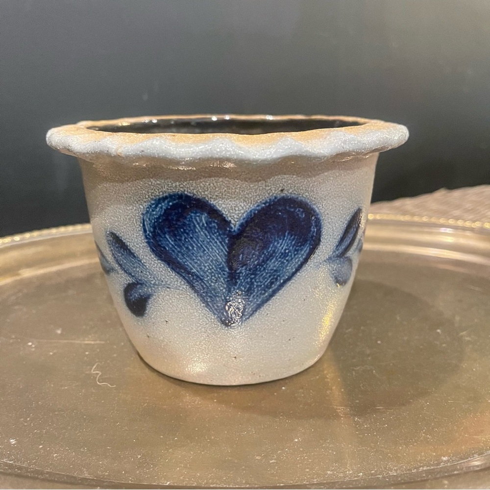 Vintage 1989 Rowe Pottery Works Stoneware Planter With Hearts 4” Tall